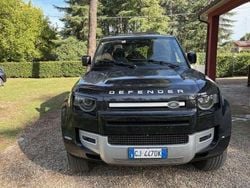 Nero Usata 2022 Land Rover Defender SUV | 63.000 € (Molto cara)