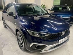Blu/azzurro Usata 2022 Fiat Tipo Cross Tre volumi | 12.200 € (Buon prezzo)