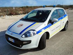 Bianco Usata 2011 Fiat Punto Evo Due volumi | 5500 € (Molto cara)