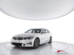 Bianco Usata 2021 BMW 320 Luxury Line Station wagon | 25.900 € (Ottimo prezzo)