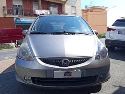 Grigio Usata 2007 Honda Jazz Due volumi | 2399 € (Buon prezzo)