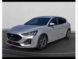 Argento metallizzato Usata 2024 Ford Focus ST-Line Tre volumi | 22.500 € (Buon prezzo)