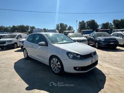 Bianco Usata 2009 VW Golf VI Highline Tre volumi | 6900 € (Molto cara)