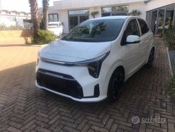 Bianco Nuova 2025 Kia Picanto Urban Due volumi | 18.400 € (Cara)