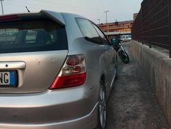 Usata 2004 Honda Civic Coupé | 2500 €