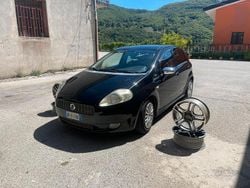 Nero Usata 2008 Fiat Grande Punto Sport Due volumi | 2800 € (Buon prezzo)