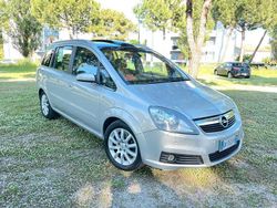 Marrone Usata 2007 Opel Zafira Monovolume | 2999 € (Cara)