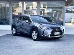 Grigio Usata 2019 Lexus UX SUV | 17.900 € (Super prezzo)
