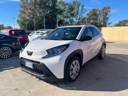 Bianco Usata 2024 Toyota Aygo Due volumi | 14.900 € (Cara)