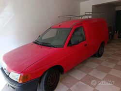 Rosso Usata 1992 Ford Escort Furgone | 2700 €