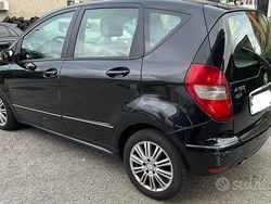 Nero Usata 2009 Mercedes A180 Avantgarde Tre volumi | 2390 € (Ottimo prezzo)