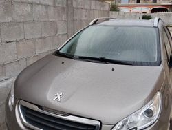 Grigio Usata 2016 Peugeot 2008 SUV | 5500 € (Ottimo prezzo)