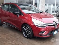 Rosso Usata 2017 Renault Clio IV Intens Tre volumi | 8500 € (Buon prezzo)