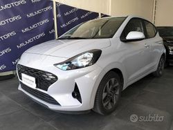 Grigio Usata 2024 Hyundai i10 Due volumi | 15.900 € (Buon prezzo)
