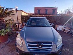 Grigio Usata 2006 Honda CR-V SUV | 4800 €