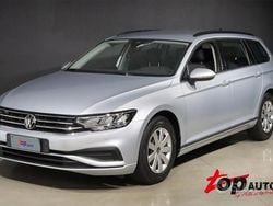 Scale silver metallic Usata 2022 VW Passat Tre volumi | 22.650 € (Buon prezzo)