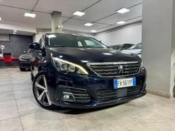 Viola Usata 2019 Peugeot 308 Allure Tre volumi | 10.990 € (Ottimo prezzo)