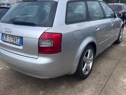 Grigio Usata 2004 Audi A4 Station wagon | 1000 € (Buon prezzo)