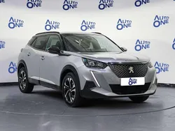 Grigio Usata 2022 Peugeot 2008 Allure SUV | 15.890 € (Ottimo prezzo)