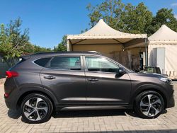 Grigio Usata 2015 Hyundai Tucson Xpossible SUV | 15.500 € (Cara)