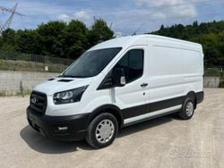 Bianco Nuova 2025 Ford Transit Trend Tre volumi | 27.200 € (Buon prezzo)