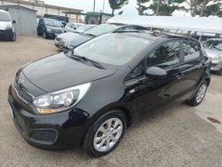 Nero Usata 2012 Kia Rio EX Tre volumi | 3900 € (Buon prezzo)