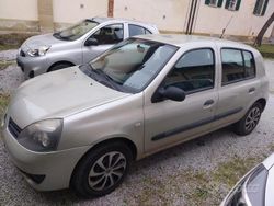 Usata 2008 Renault Clio II Tre volumi | 2900 € (Buon prezzo)