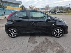 Nero Usata 2021 Toyota Aygo Connect Style Due volumi | 12.500 € (Cara)