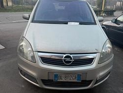 Usata 2007 Opel Zafira Monovolume | 500 € (Super prezzo)
