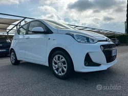 Bianco Usata 2017 Hyundai i10 Due volumi | 9500 € (Buon prezzo)