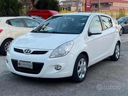 Bianco Usata 2012 Hyundai i20 Edition Tre volumi | 3500 € (Buon prezzo)