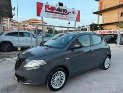 Blu Usata 2014 Lancia Ypsilon Platinum Due volumi | 8800 € (Molto cara)