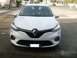 Bianco Usata 2020 Renault Clio V Zen Tre volumi | 14.500 € (Molto cara)