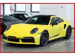 Giallo(met.) Usata 2023 Porsche 911 Turbo Due volumi | 182.000 €