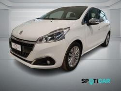 Bianco Usata 2018 Peugeot 208 Allure Due volumi | 9900 € (Buon prezzo)