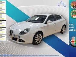 Bianco Usata 2016 Alfa Romeo Giulietta Distinctive Tre volumi | 9500 € (Buon prezzo)