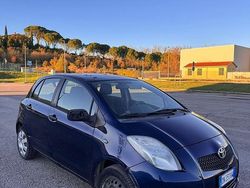 Usata 2008 Toyota Yaris Tre volumi | 1900 € (Super prezzo)