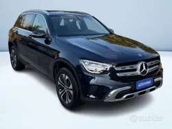 Blu metallizzato Usata 2021 Mercedes GLC300e Business SUV | 32.900 € (Super prezzo)