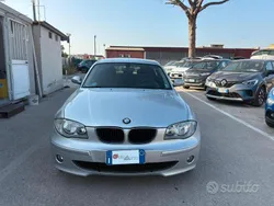 Grigio Usata 2005 BMW 118 Due volumi | 1790 € (Buon prezzo)