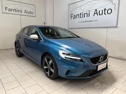 Blu Usata 2018 Volvo V40 R-Design Station wagon | 13.980 € (Buon prezzo)