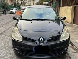 Usata 2006 Renault Clio II Tre volumi | 1500 € (Buon prezzo)