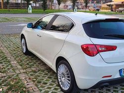 Usata 2011 Alfa Romeo Giulietta Exclusive Tre volumi | 5100 €