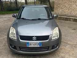 Grigio Usata 2008 Suzuki Swift GL Tre volumi | 3700 € (Buon prezzo)