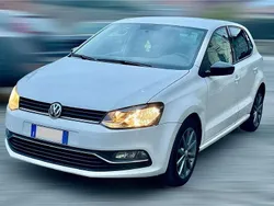 Bianco Usata 2016 VW Polo Comfortline Tre volumi | 9200 € (Buon prezzo)