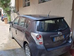 Usata 2010 Toyota Verso Monovolume | 6800 € (Buon prezzo)