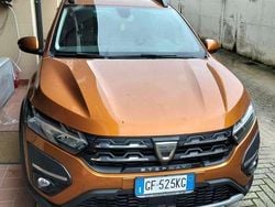 Arancione Usata 2021 Dacia Sandero Comfort Tre volumi | 12.000 € (Buon prezzo)
