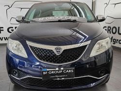 Blue met Usata 2019 Lancia Ypsilon Gold Due volumi | 9750 € (Buon prezzo)