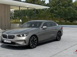 Grigio Nuova 2025 BMW i5 Tre volumi | 80.959 € (Super prezzo)