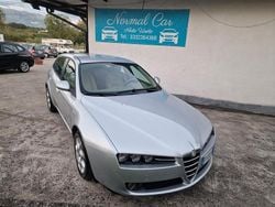 Argento Usata 2009 Alfa Romeo 159 Progression Station wagon | 2900 € (Buon prezzo)