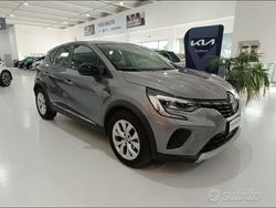 Grigio Usata 2020 Renault Captur Business SUV | 18.900 € (Cara)